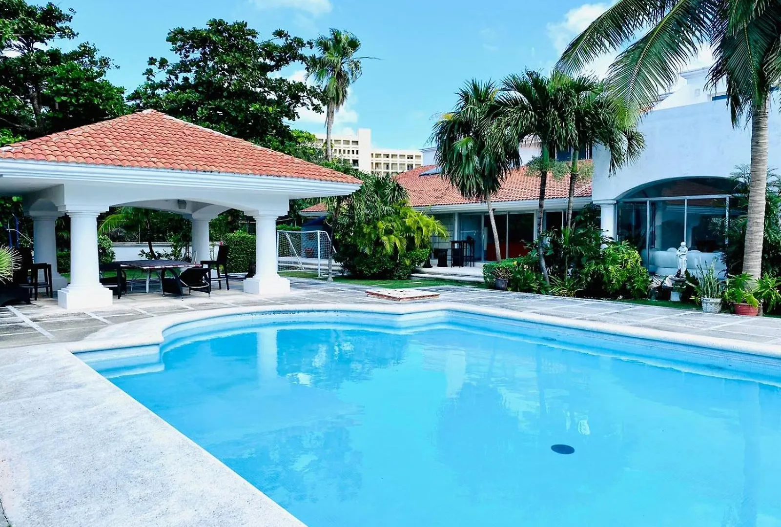 Casa Blanca kontakter